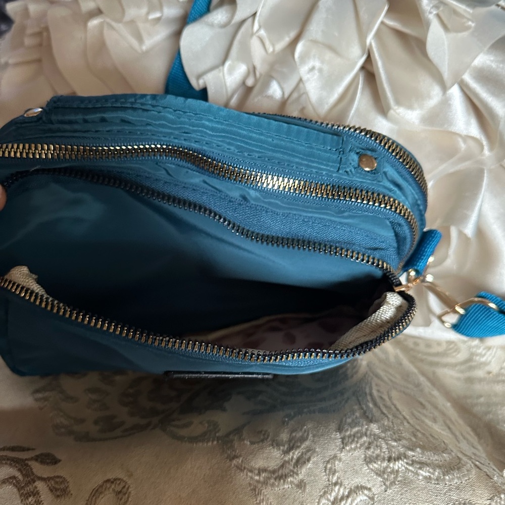 Bag - Picture 8 of 11